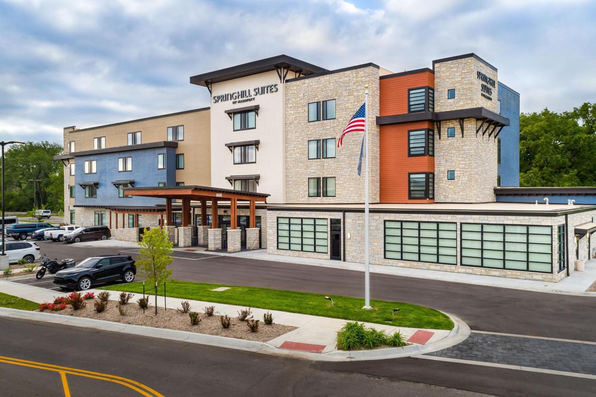 Springhill Suites By Marriott Topeka Southwest Exterior foto